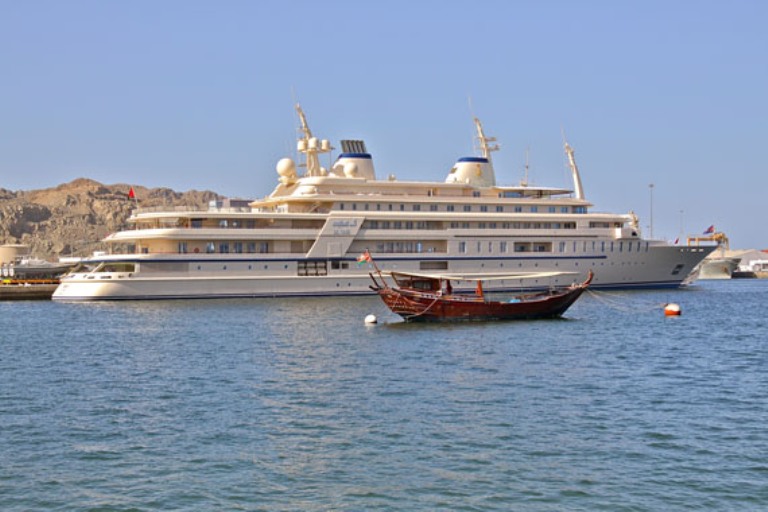 Muscat Cruise Line Excursion